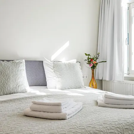 Gracht 62 Bed & Breakfast