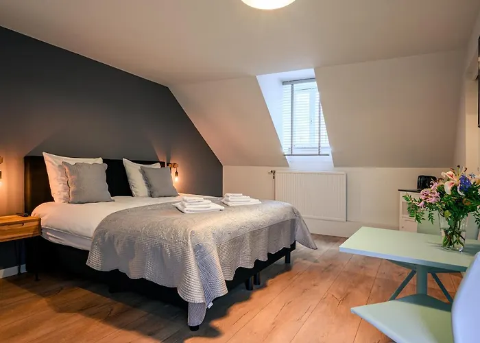 Bed & Breakfast Gracht 62 4*