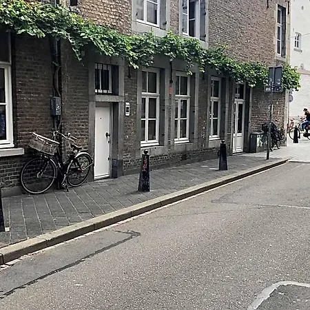 Gracht 62 Nocleg ze śniadaniem 4*